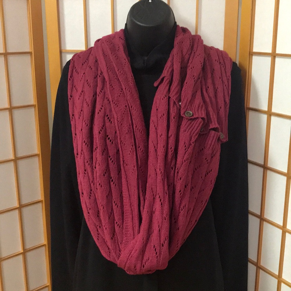 Infinity scarf with Buttons